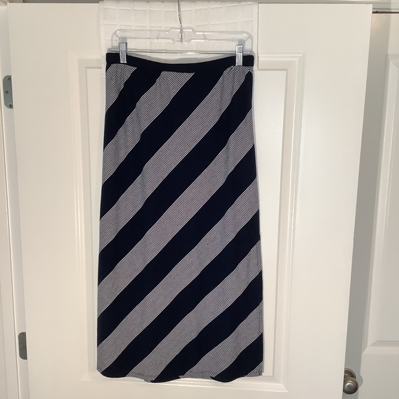 Dresses & Skirts - Ladies Maxi Skirt Navy Blue/ White Stripes Size M 8-10